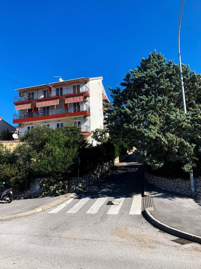 Apartments Julija ツリクヴェニツァ エクステリア 写真